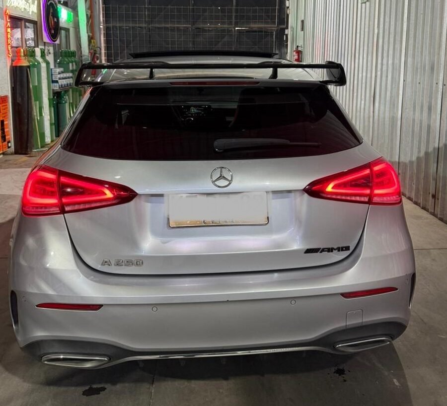 Alternative view of Mercedes Benz A250