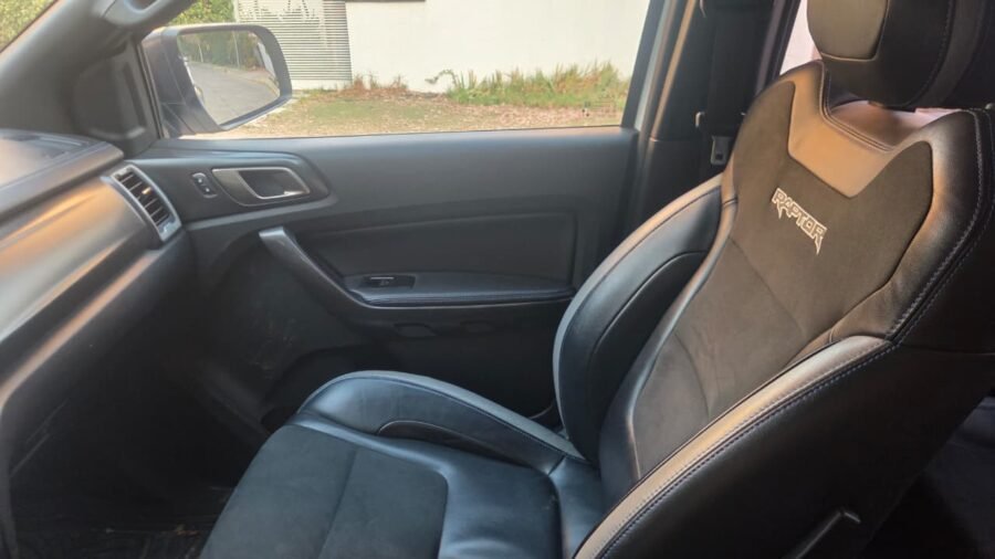 Ford Ranger Raptor — foto 4 de 38